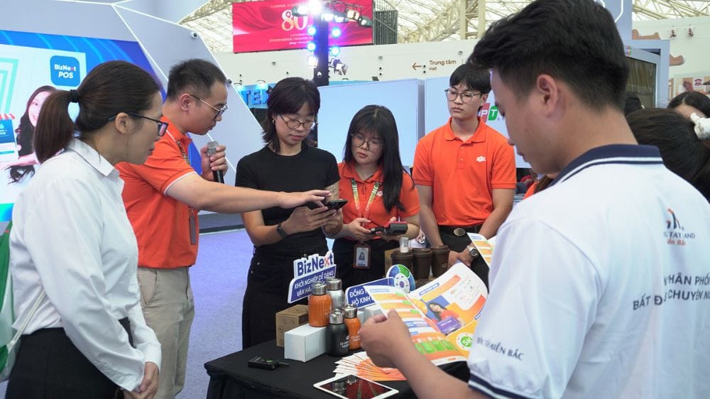 fpt-biznext-tai-trien-lam-thanh-tuu-dat-nuoc-80-nam-voi-giai-phap-xuat-hoa-don-dien-tu-tu-may-tinh-tien